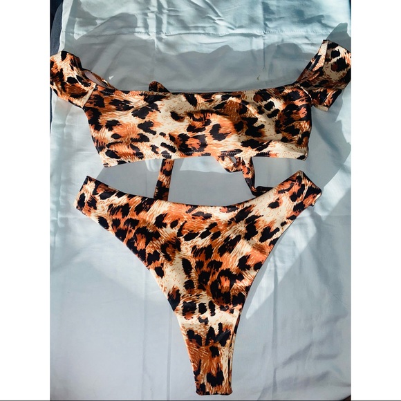 Off shoulder bikini - Picture 2 of 2